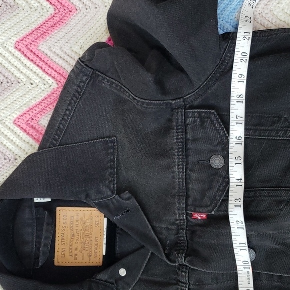 Levi's vintage fit black denim jean jacket small - Picture 8 of 12